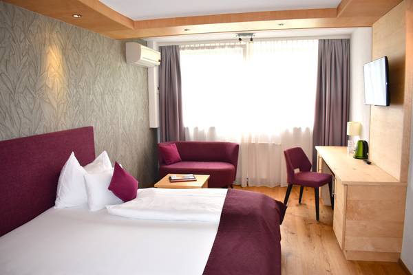 Deluxe Single Rooms